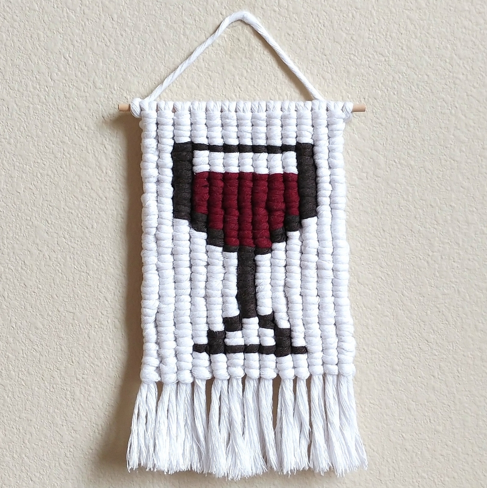 🍷On Cloud Wine Handmade Macrame Wall Hanging🍷